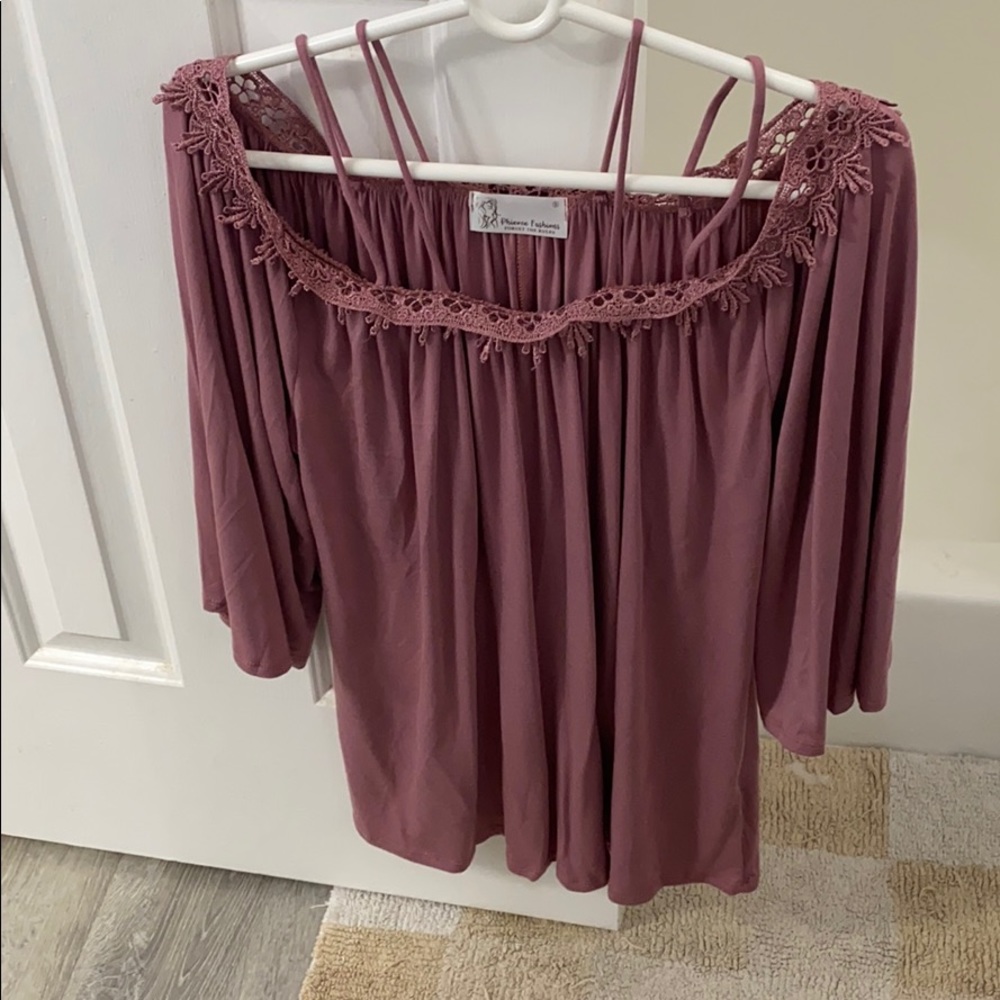 Off the shoulder top - S never worn